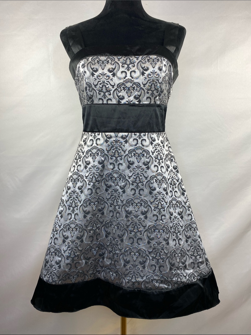 Speechless Y2K Black Silver Damask Fit & Flare Dress Bow Back Tie Size 9